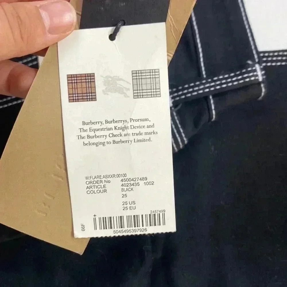 Burberry Brit NWT Black with White Stitching
Denim Flare Leg Jeans Size 25 - Picture 6 of 15